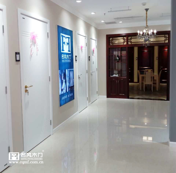 重庆名风木门：专卖店内装修高端大气