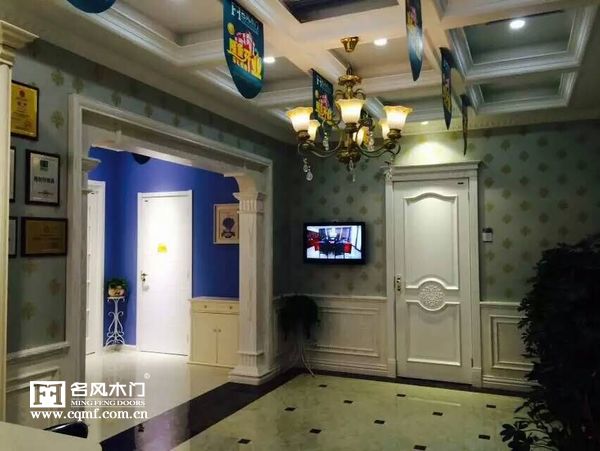 重庆名风木门专卖店内部干净整洁